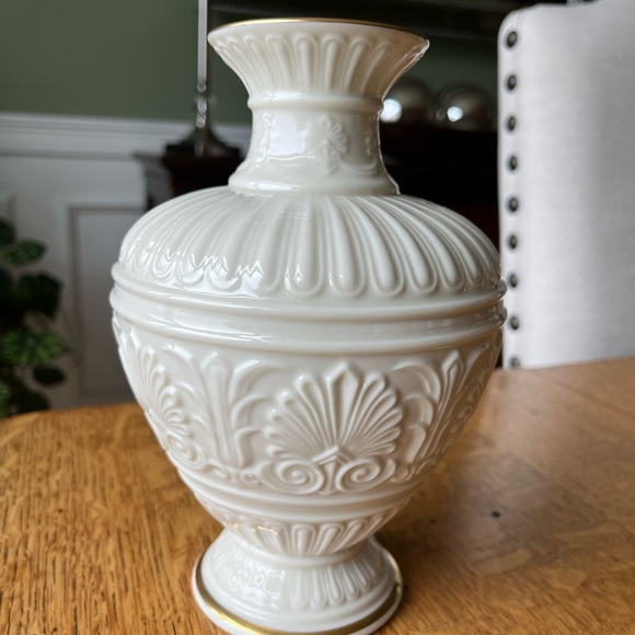 Lenox Athenian Embossed Footed 8 Inch Bud Vase - Picture 1 of 4